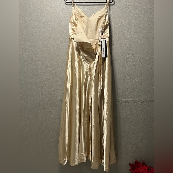 NWT Party/Bridesmaid dress. - Picture 3 of 5